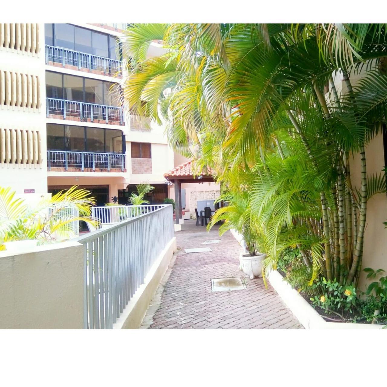 Apart-Hotel Plaza Colonial Playa Dorada Extérieur photo